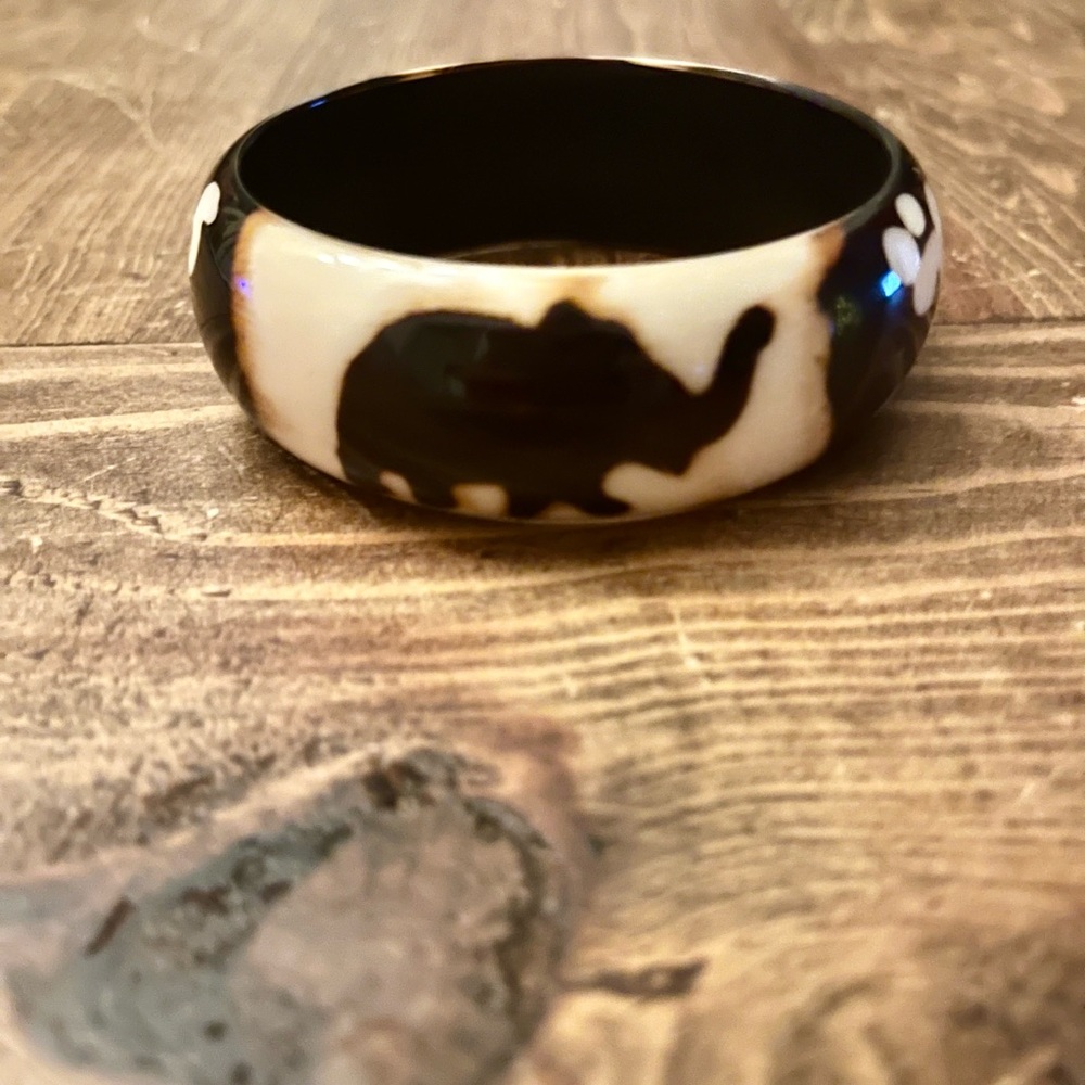 Bangle Bracelet Elephant Design High Gloss Finish Boho Jewelry